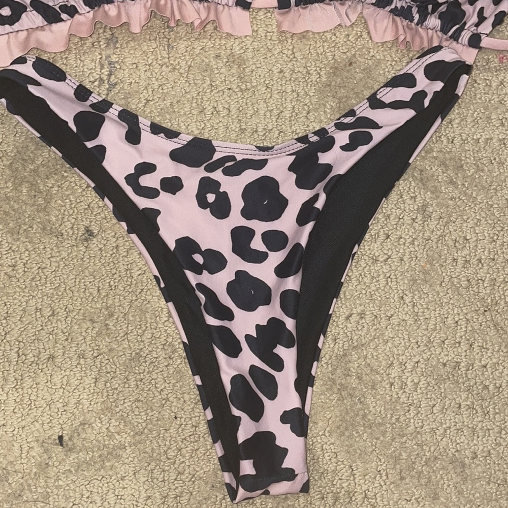 Cheetah Bikini Set - Picture 4 of 4